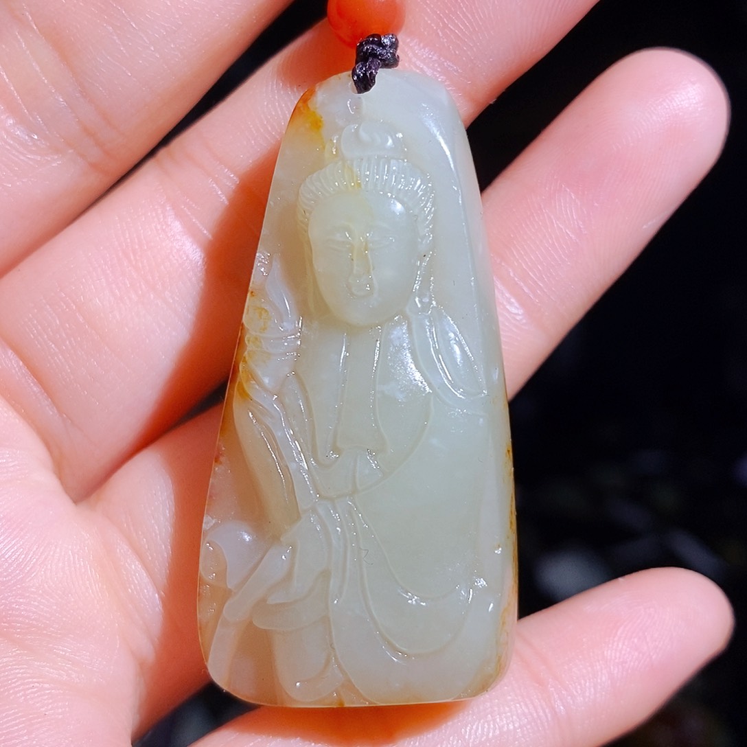 和田玉颈饰未镶嵌