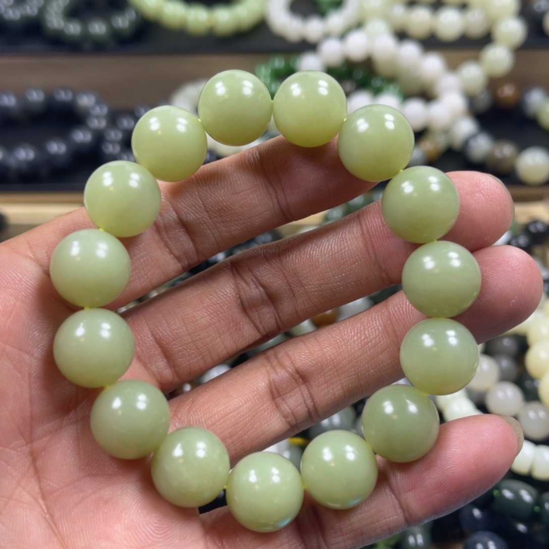 和田玉手串未镶嵌