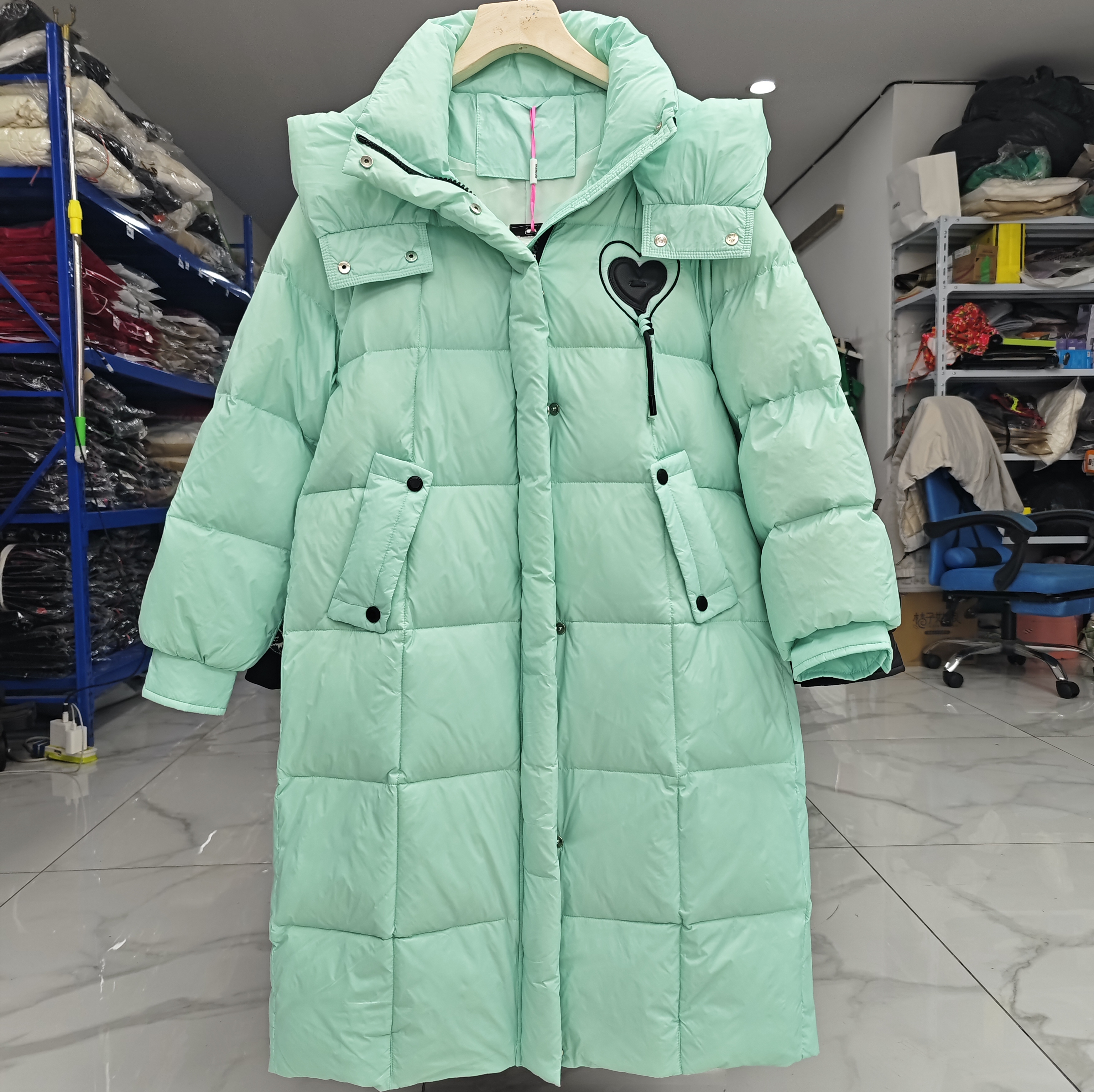 【婉婷服饰】保暖羽绒服冬季长款女装时尚潮流休闲百搭连帽显瘦外套