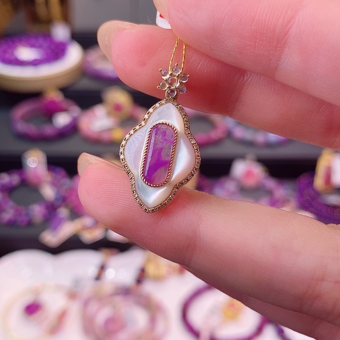 苏纪石（舒俱来）18K金镶嵌吊坠(不含链)