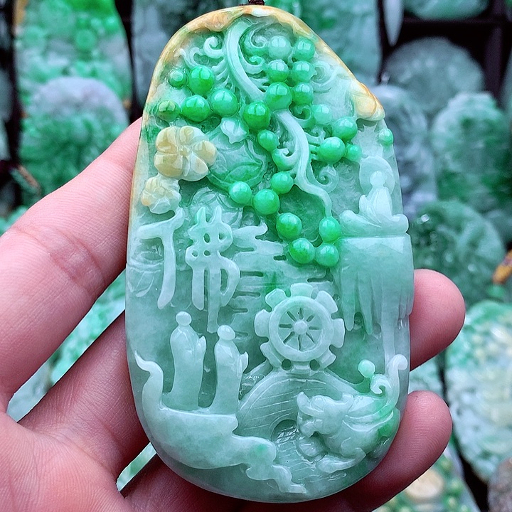 翡翠吊坠(不含链)未镶嵌云****姐