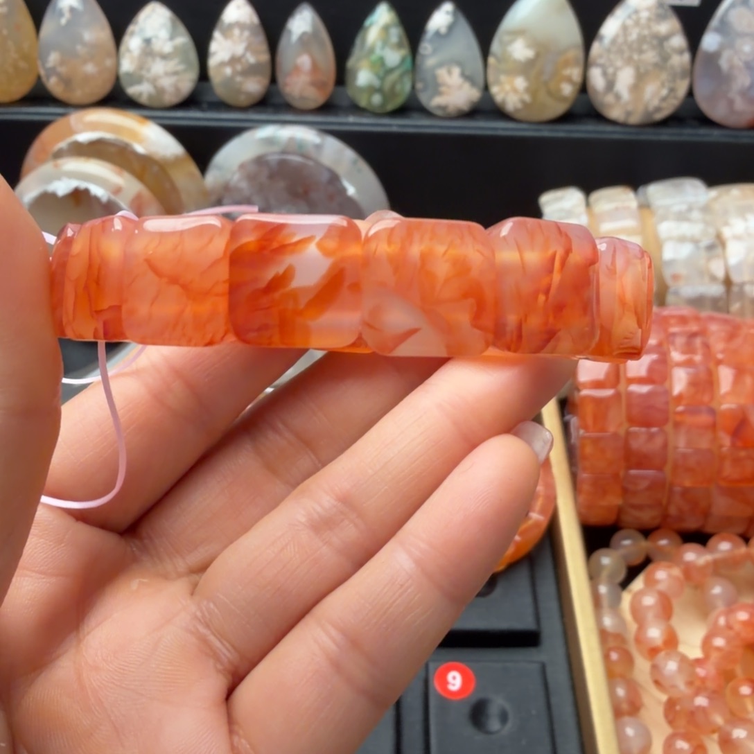 玛瑙/玉髓合金颈饰