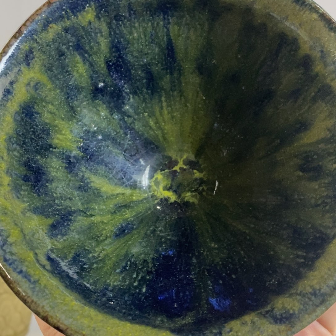 黄蓝色的建盏摆件
