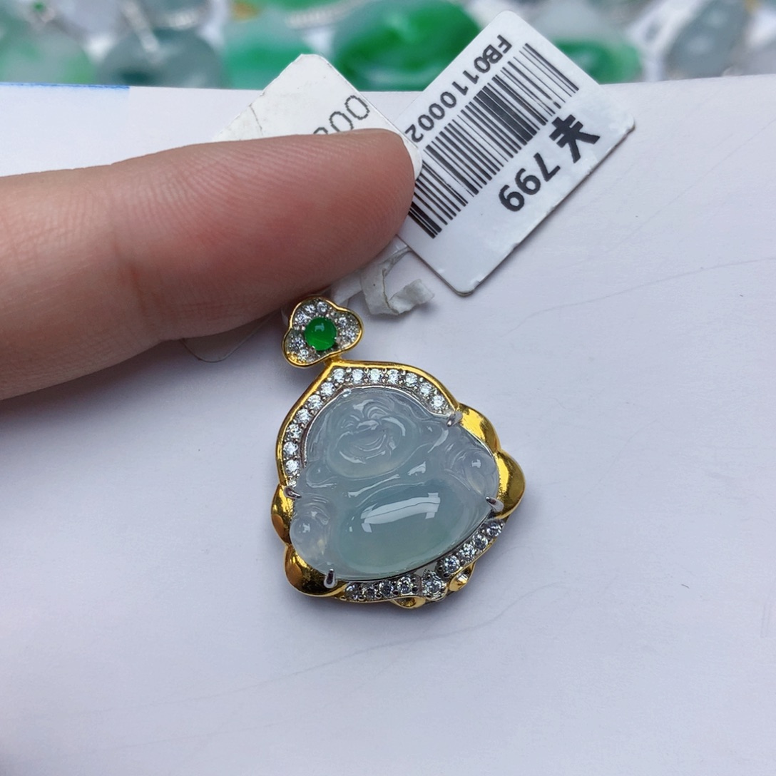 颈饰未镶嵌翡翠九元证书费自理