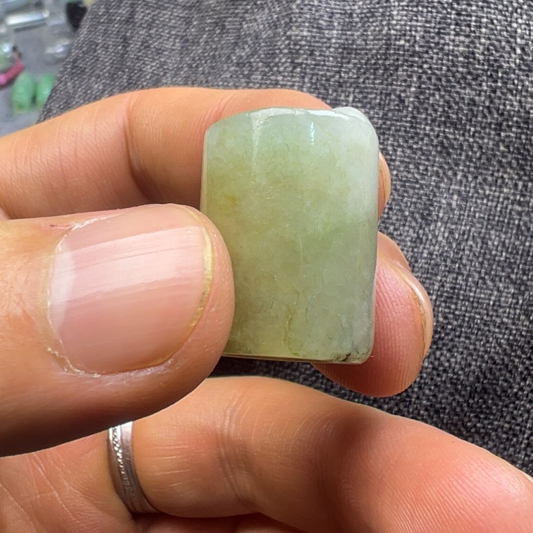 翡翠未镶嵌颈饰666777