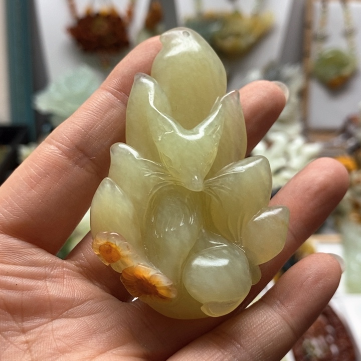 未镶嵌蛇纹石玉颈饰