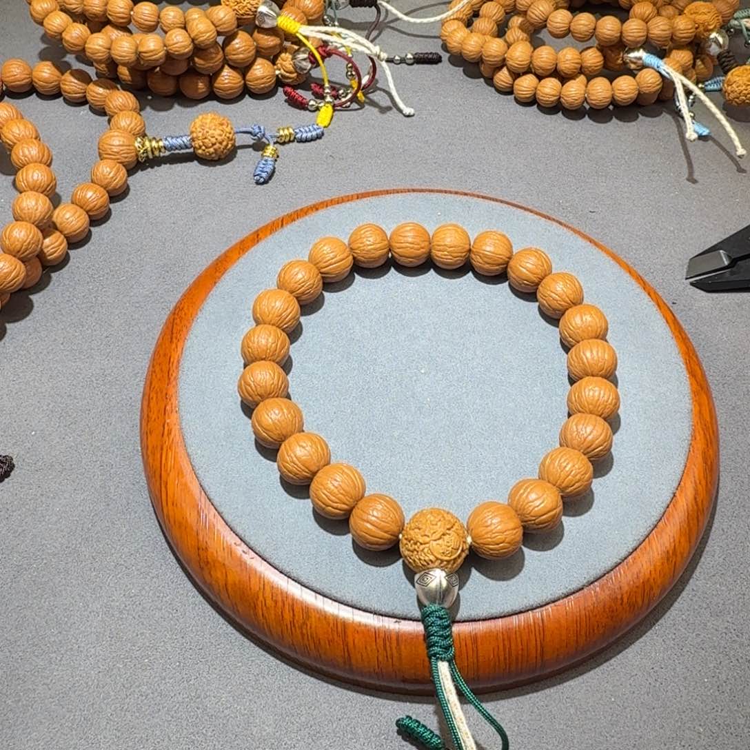 菜***匪吊坠文玩核桃14同尺聚宝盆手持银饰款