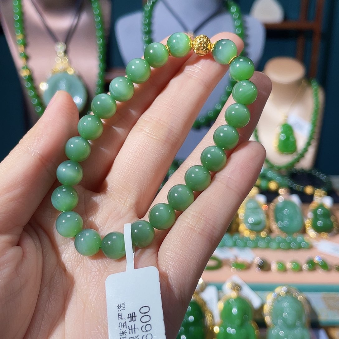 和田玉（碧玉）手串18K金镶嵌