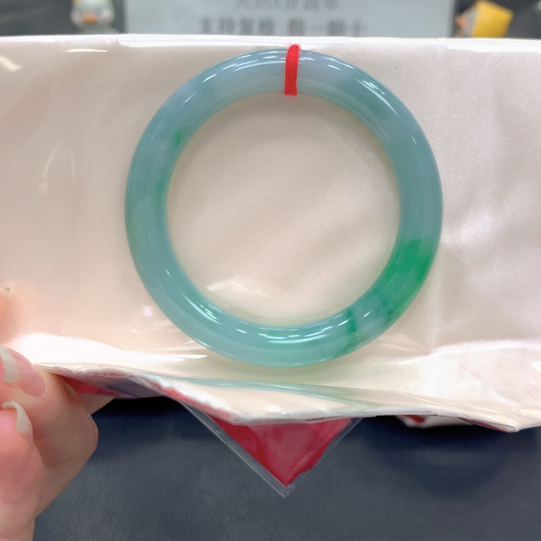 翡翠未镶嵌手镯13