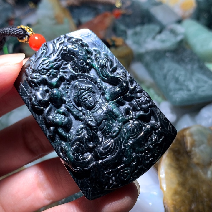 翡翠颈饰未镶嵌保真天然A货翡翠