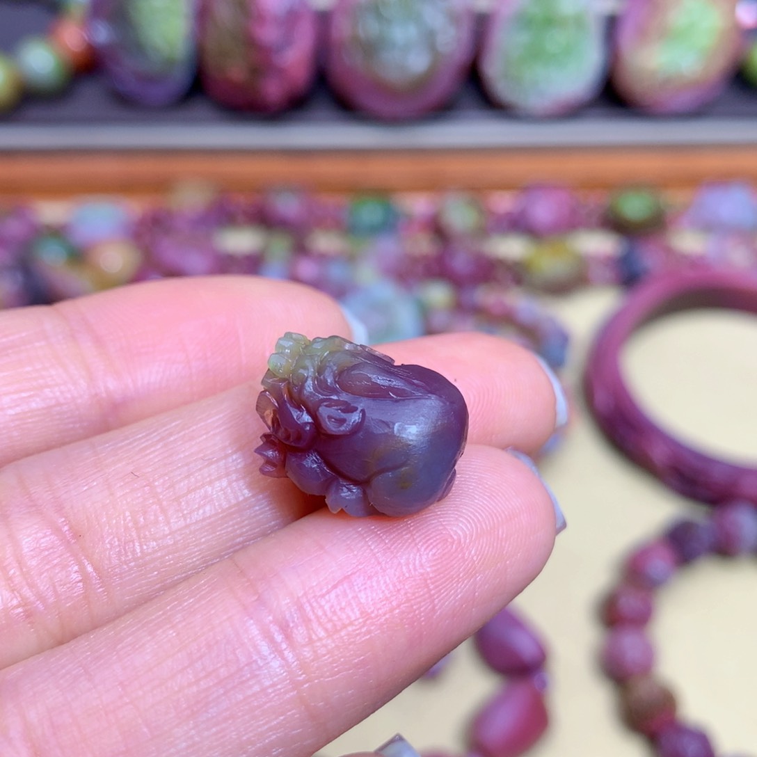 玛瑙挂件未镶嵌盐源