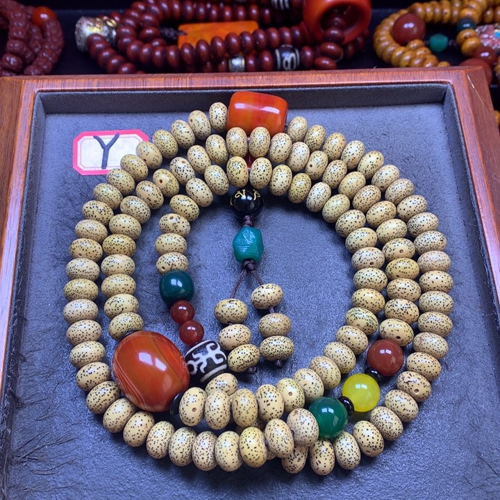 星月菩提吊坠菩提