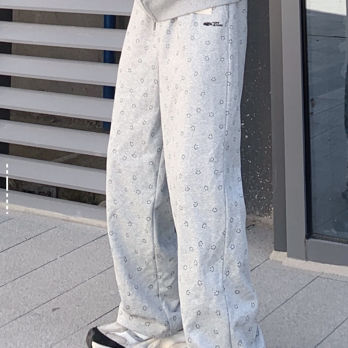 4*6 印花小刺绣卫裤长裤