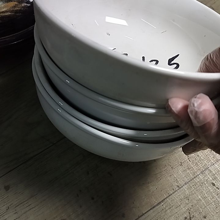 盘瓷片陶瓷杯盘壶碗都有