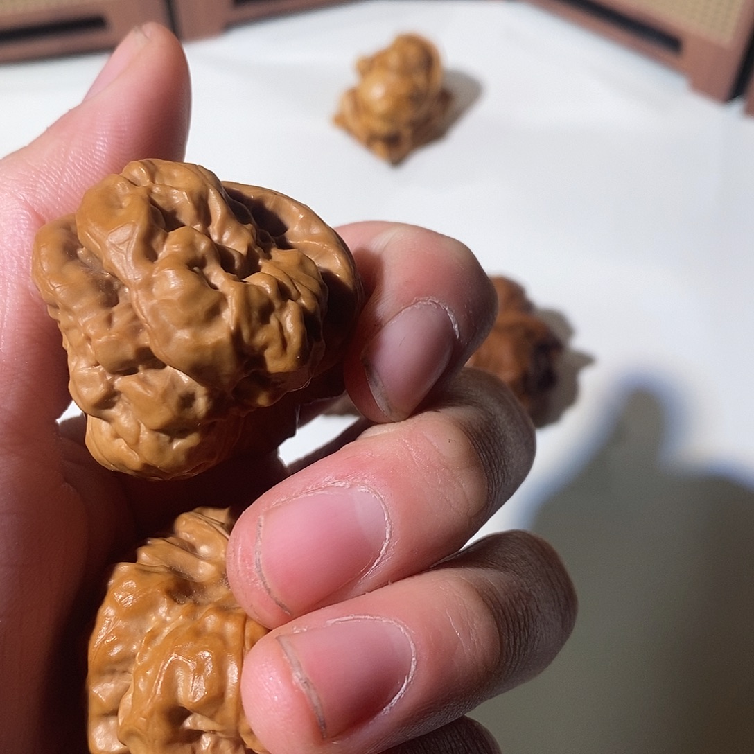 ¥***精品文玩核桃蛤蟆头