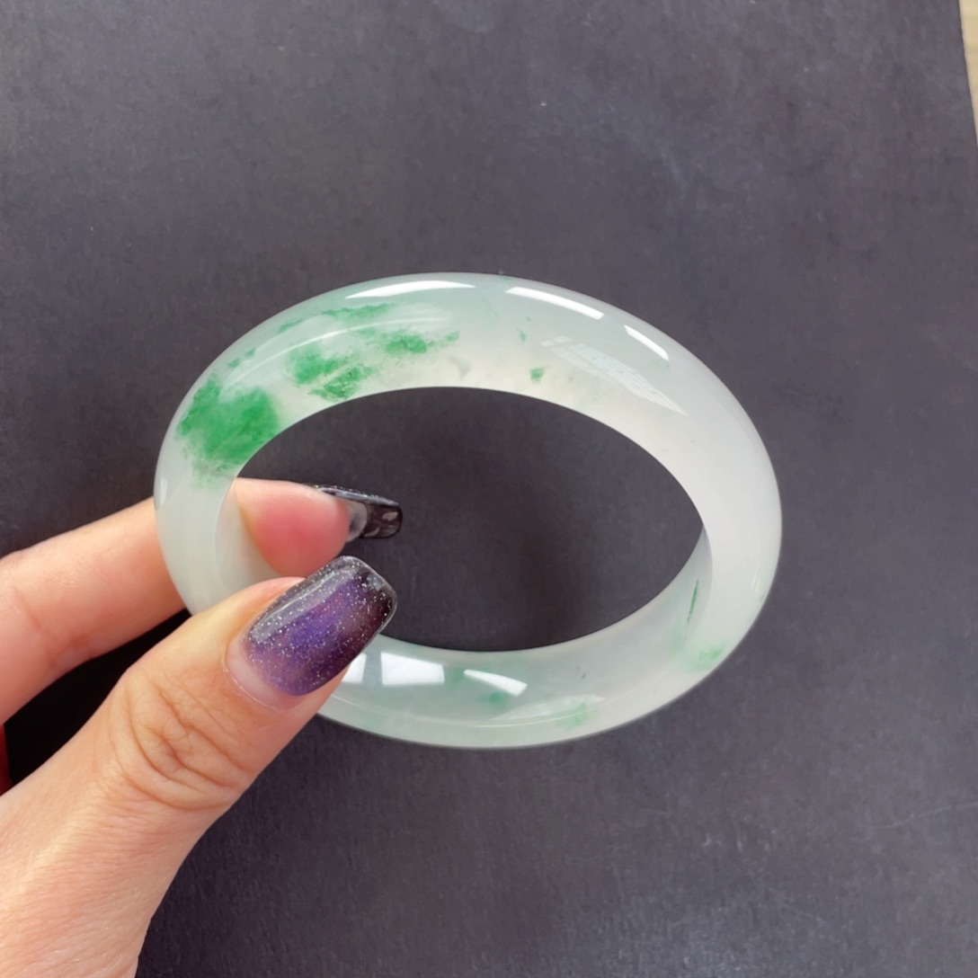 石英质玉手镯未镶嵌燕*