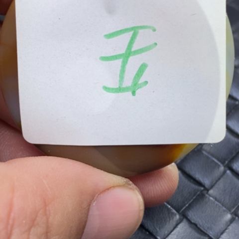 玉***聚玛瑙/玉髓未镶嵌颈饰