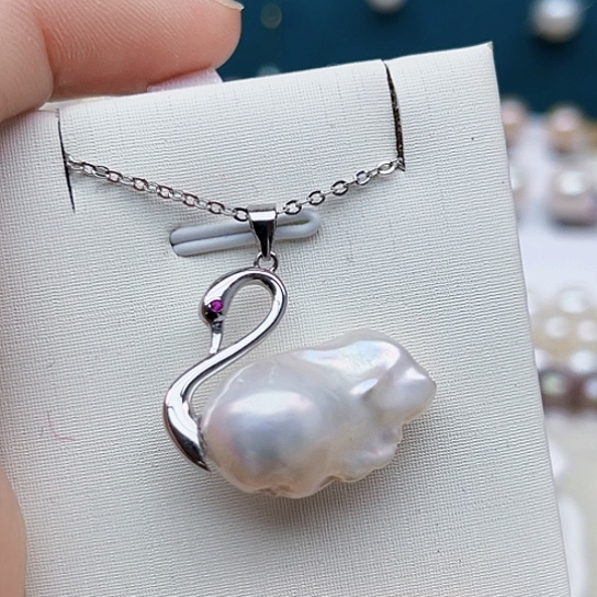 淡水珍珠吊坠(赠链)未镶嵌