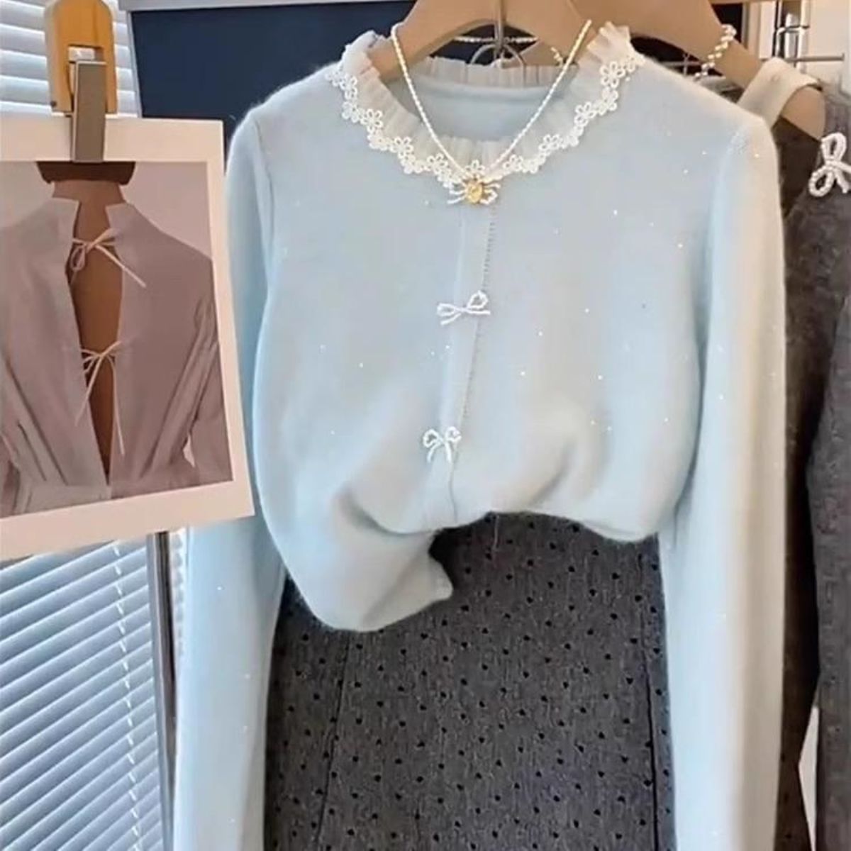 法式绝美蓝色蕾丝长袖针织打底衫女秋冬季漂亮毛衣内搭蝴蝶结上衣