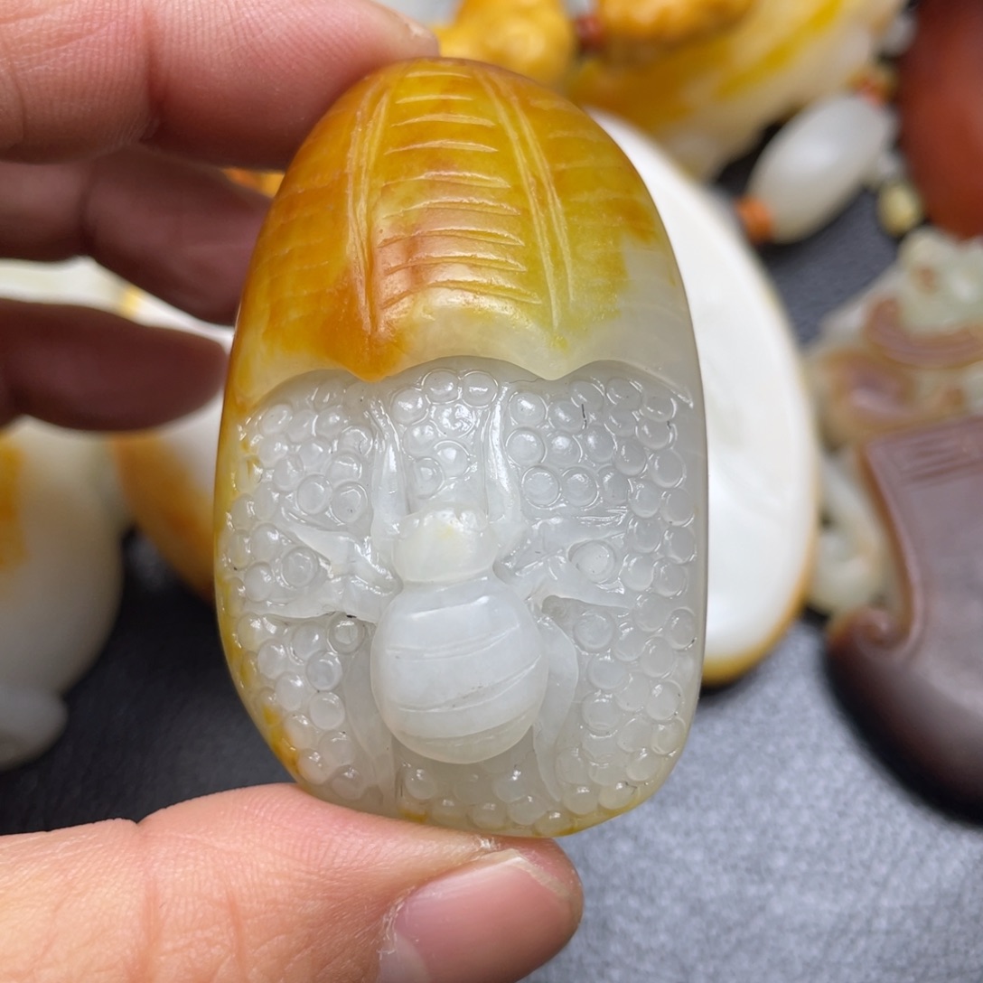 和田玉未镶嵌挂件