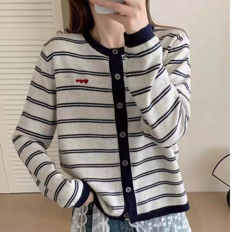 蜗牛家女常规条纹春秋时尚长袖薄款显瘦羊毛衫11702