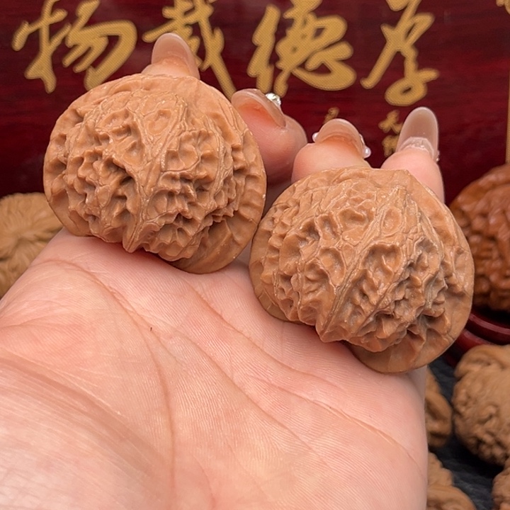 文玩核桃吊坠宫灯