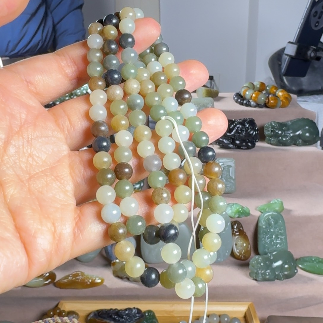 和田玉颈饰未镶嵌