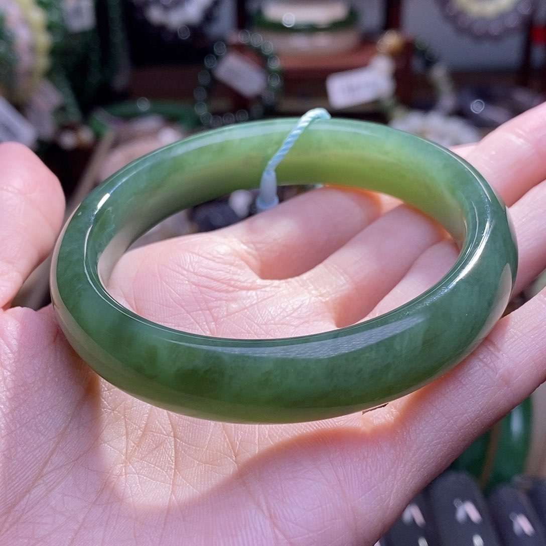 和田玉未镶嵌碧玉猫眼手镯53.8圈口