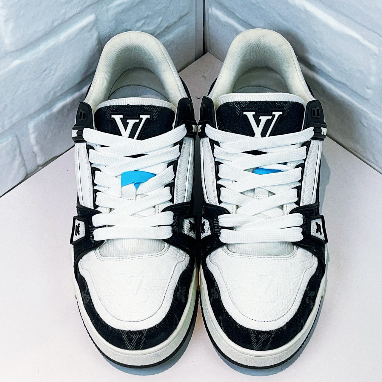 95新 LouisVuitton/路易威登  trainer 黑白牛仔 欧码4码 38码