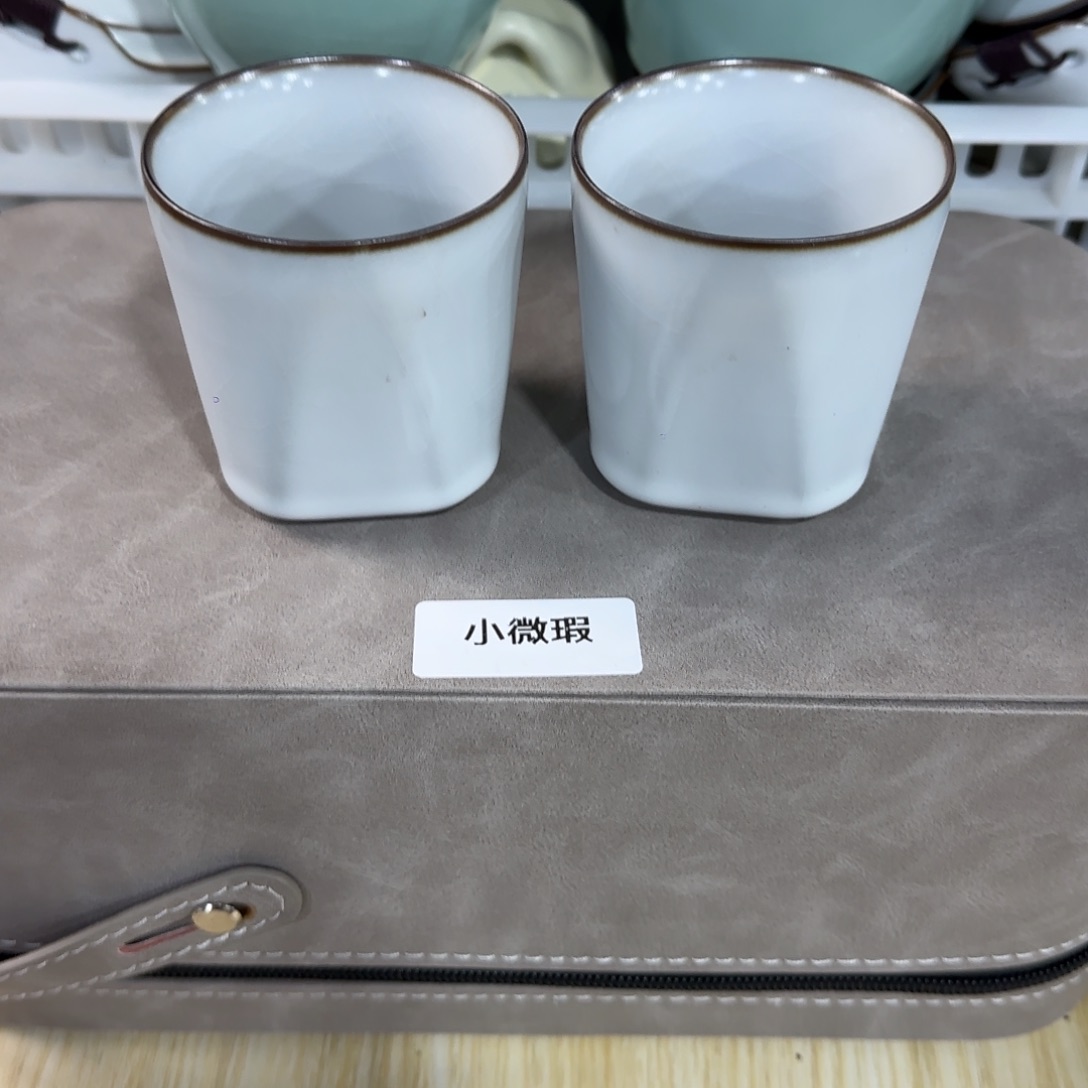 瓷片开播浮力，闭眼入，小微瑕！