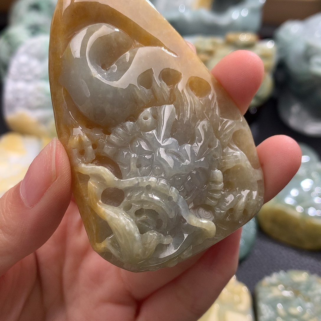 吊坠(不含链)未镶嵌翡翠