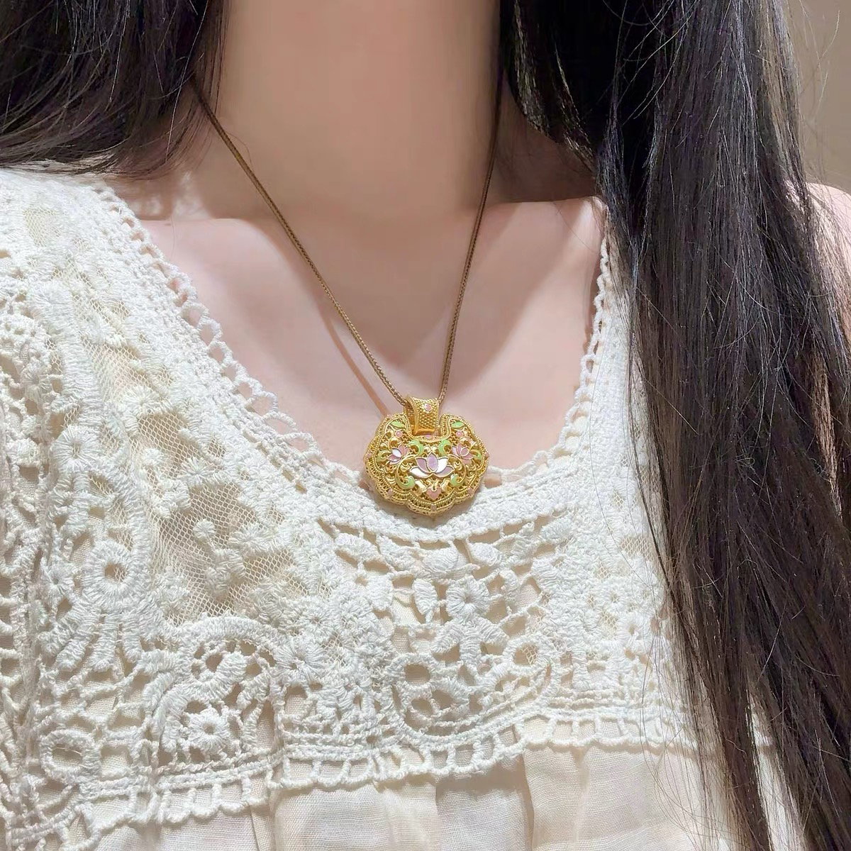 吊坠足银珐琅 清蓉  银奶奶足银999.9新中式珐琅彩描金莲花银吊坠