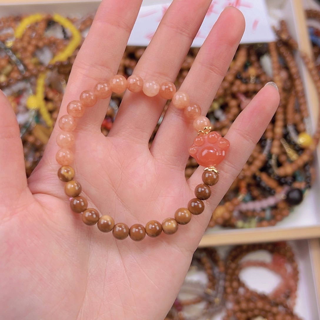 白玉菩提吊坠菩提