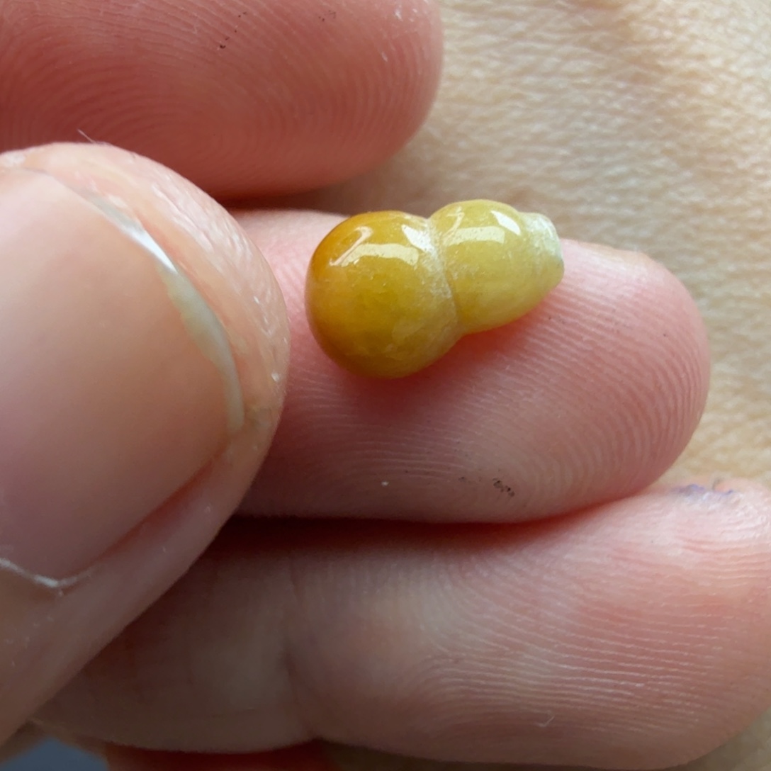 翡翠未镶嵌颈饰36