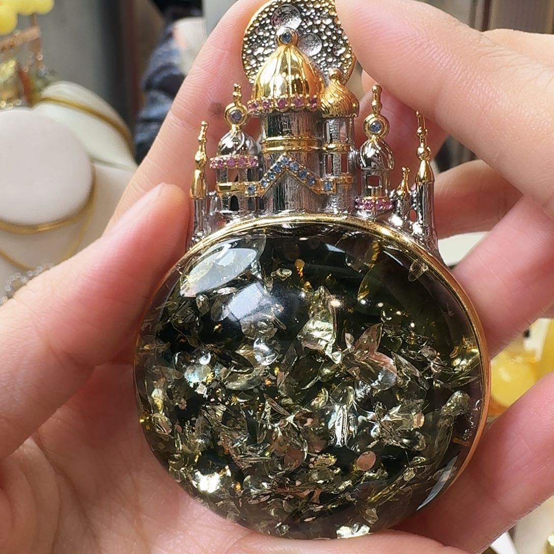 琥珀未镶嵌颈饰吊坠