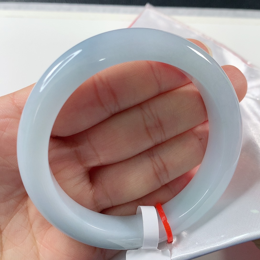 翡翠手镯未镶嵌⑨②