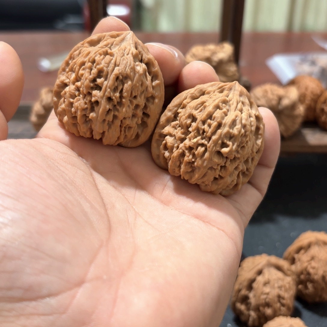 刘***心文玩核桃吊坠400000000