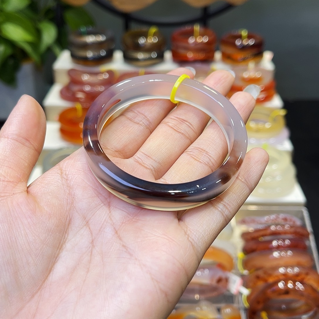 玛瑙/玉髓未镶嵌手镯