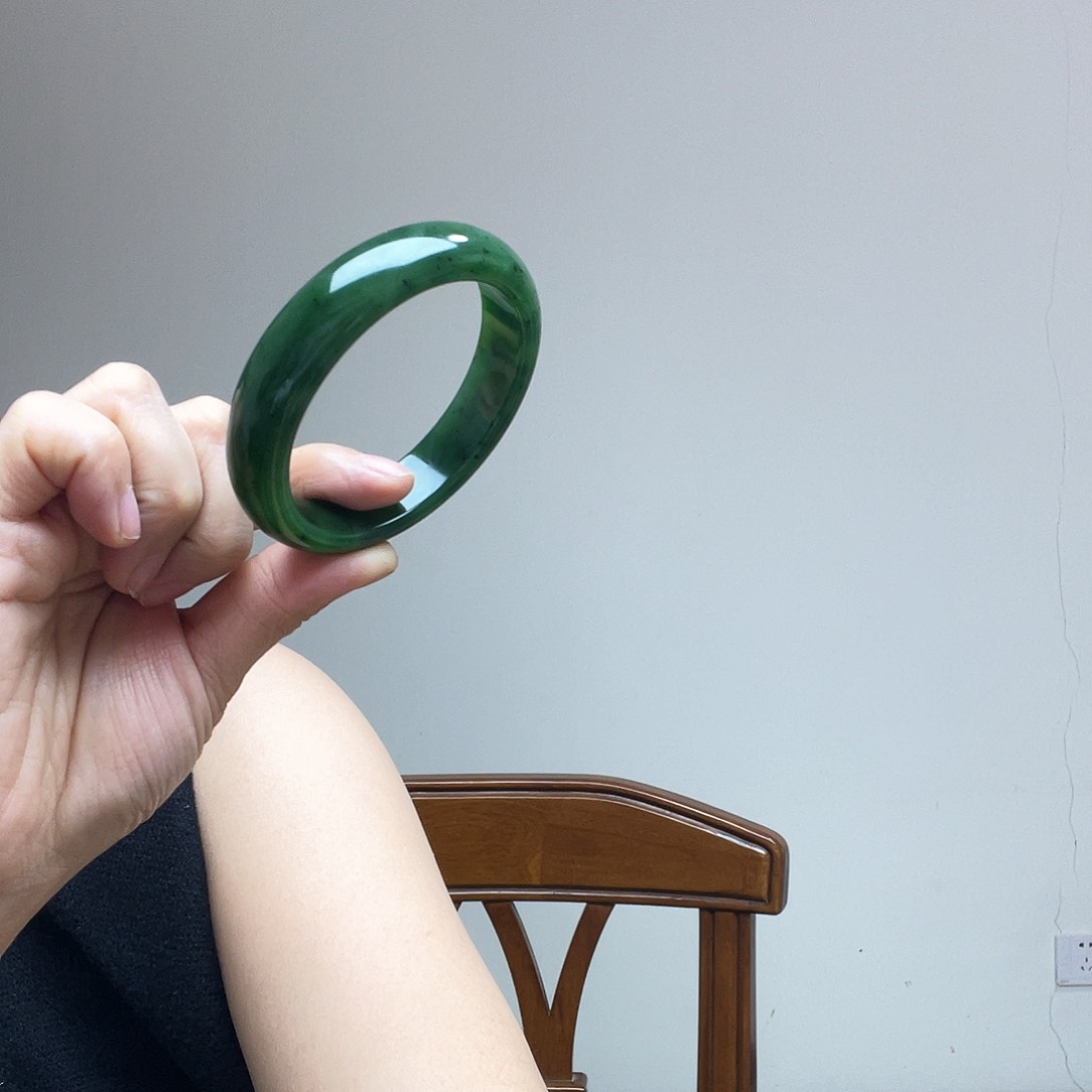 和田玉手镯未镶嵌平**乐