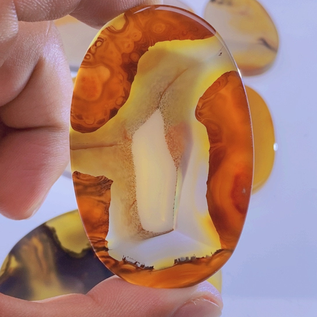 玛瑙/玉髓颈饰未镶嵌