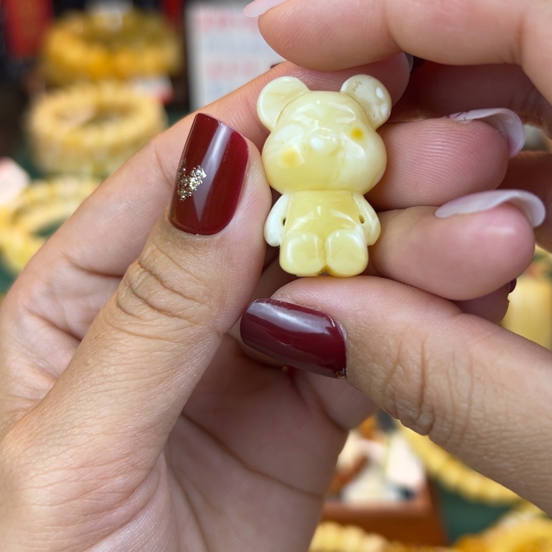 琥珀裸石未镶嵌hhjjjjjjjnmm