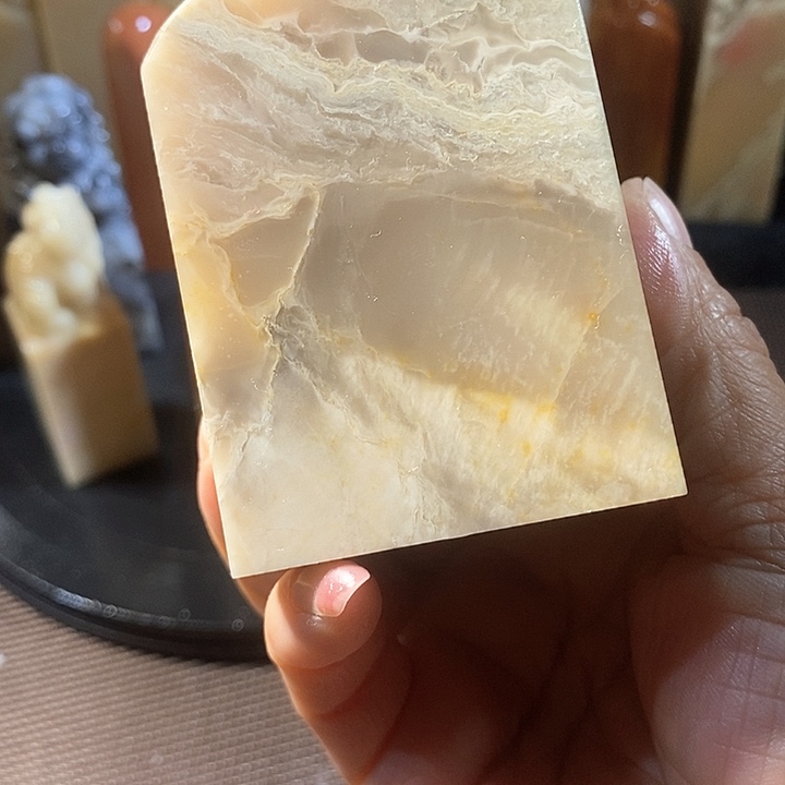 巴林石印石杨巴林石雕刻艺术品