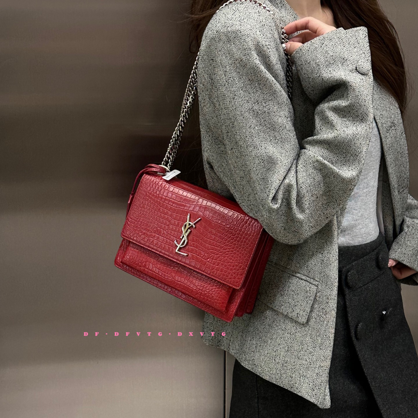 95新 YSL/圣罗兰 ysl 酒红色鳄压日落斜挎包
