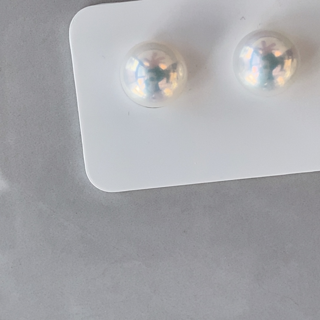 未镶嵌淡水珍珠耳钉12-13正圆无暇冷极光