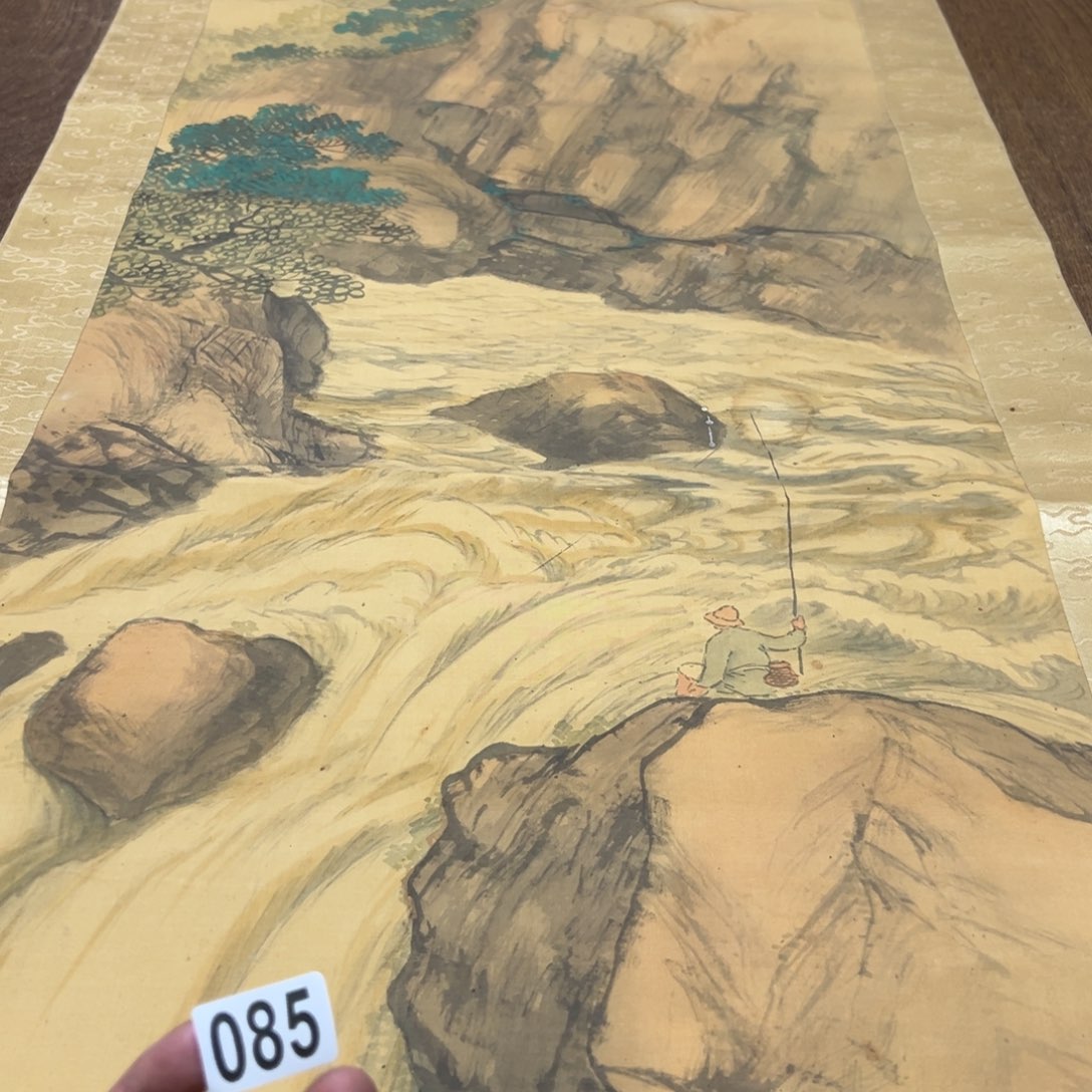 秋****)哈哈哈哈我的085