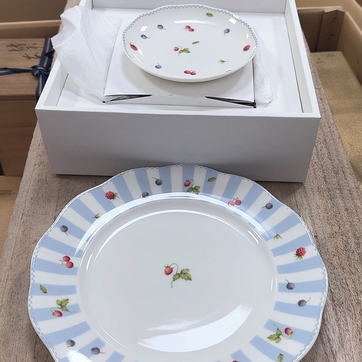 瓷片噗哈哈哈哈哈哈哈哈哈