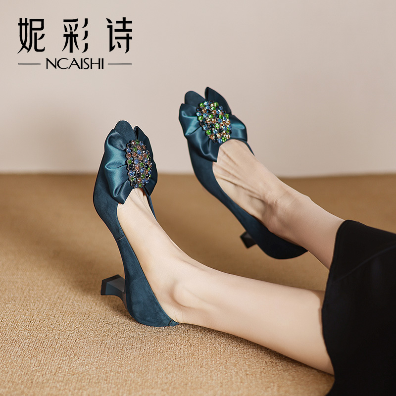 2025年法式优雅水钻尖头中跟蝴蝶结浅口蓝色时尚舒适单鞋女1280