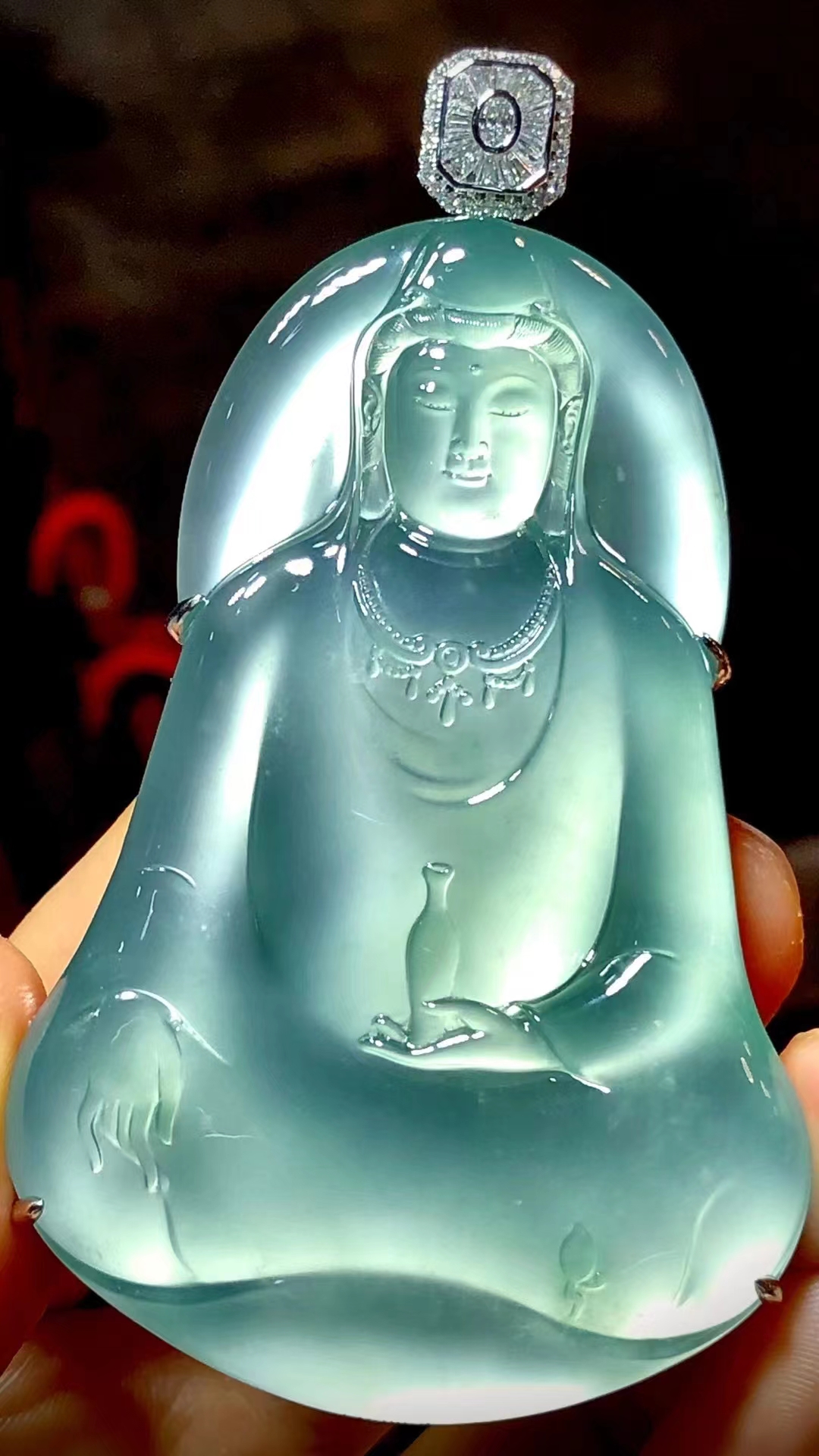 天然缅甸翡翠a货18k金镶嵌素衣观音