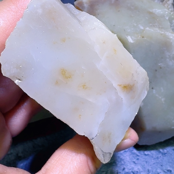 和田玉未镶嵌珠宝半成品