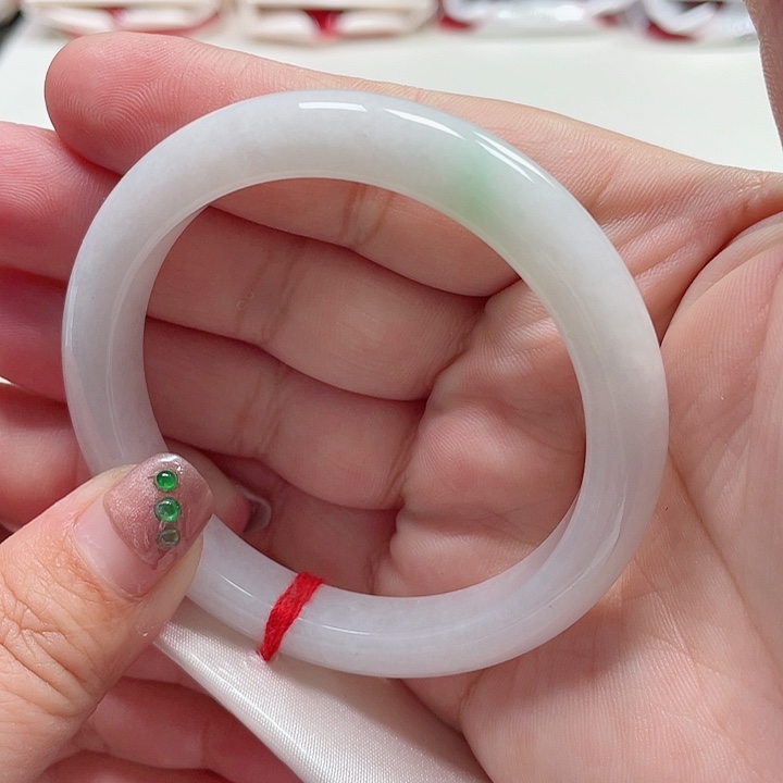 翡翠手镯未镶嵌缅甸翡翠手镯56圈